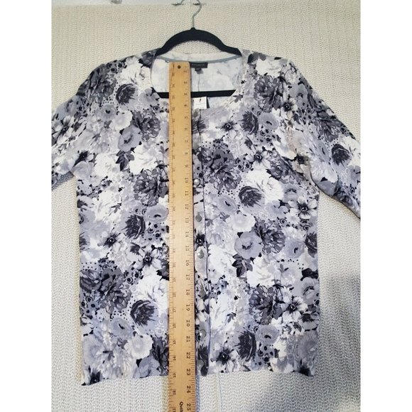 Talbots Cardigan White Gray Floral Print Long Sleeve Medium NEW - Picture 10 of 10